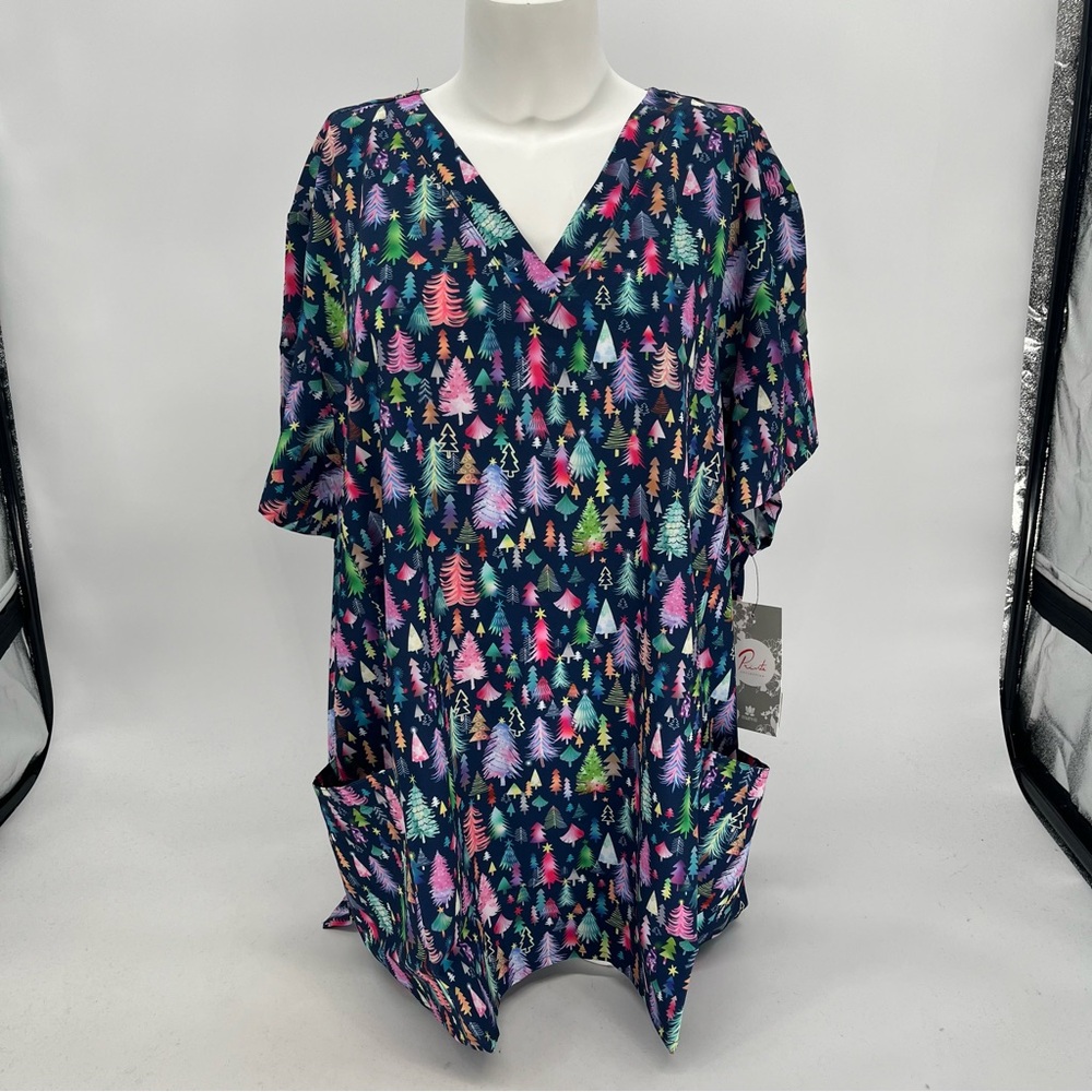 NWT Maevn Colorful Christmas Tree pattern scrub top multi sizes